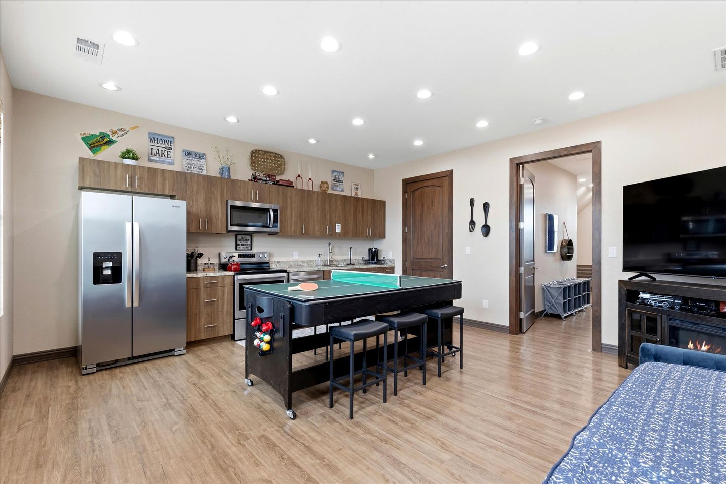 Lakeview Game Loft Retreat with Private Beach Access near Little Elm Beach, Little Elm, Texas