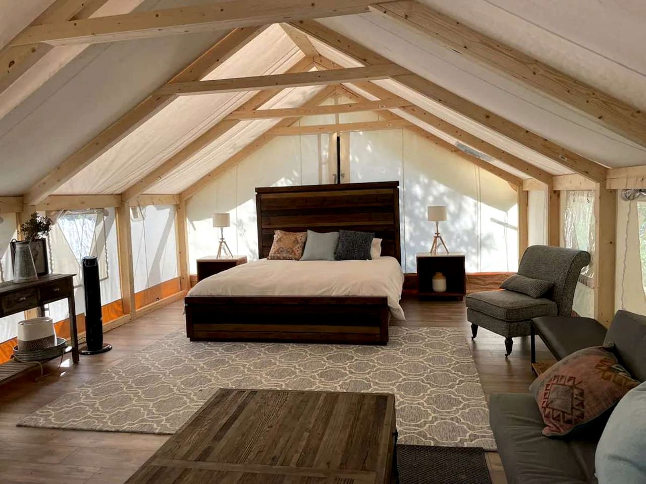 Romantic Lakefront Safari Tent with Fire Pit and Peaceful Views near Bastrop, Texas