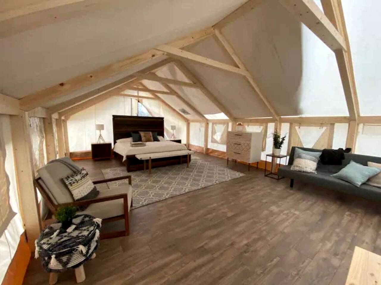 Romantic Lakefront Safari Tent with Fire Pit and Peaceful Views near Bastrop, Texas