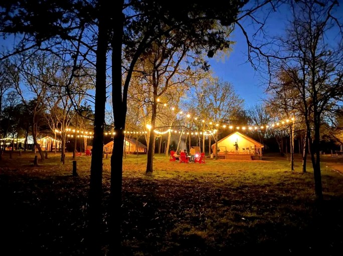 Safari Tents (United States of America, Bastrop , Texas)