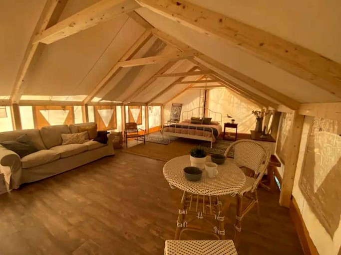 Vacation Rentals (United States of America, --, --)