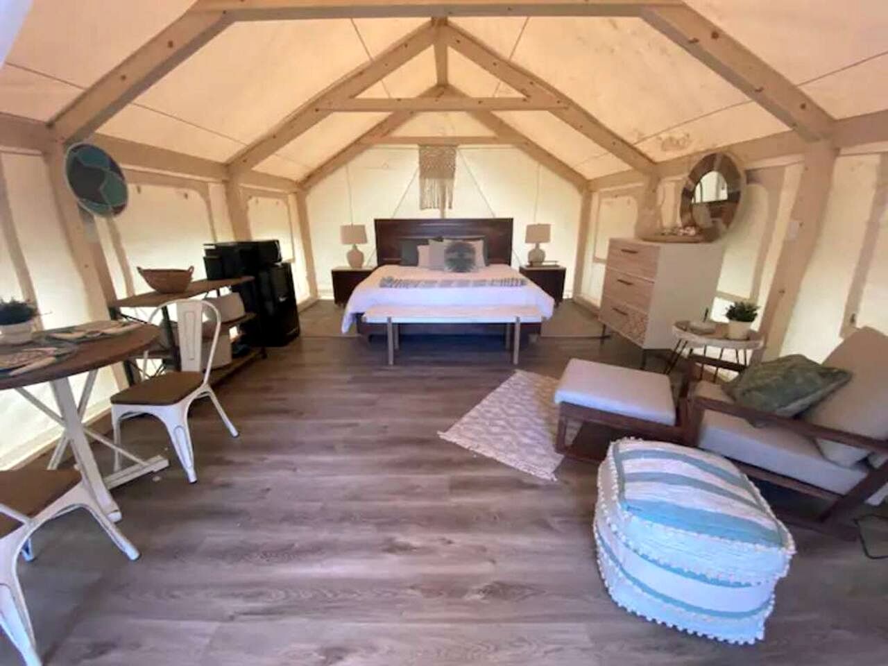 Peaceful Lakefront Safari Tent with Fire Pit and Lake Views near Austin, Texas