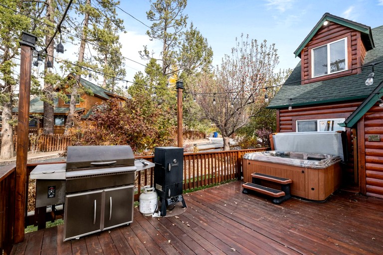 Cabins (United States of America, Big Bear Lake, California)