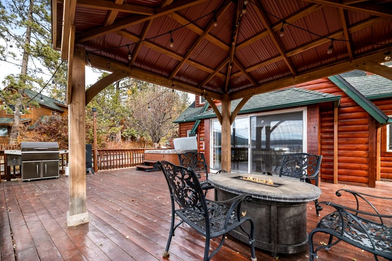 Cabins (United States of America, Big Bear Lake, California)