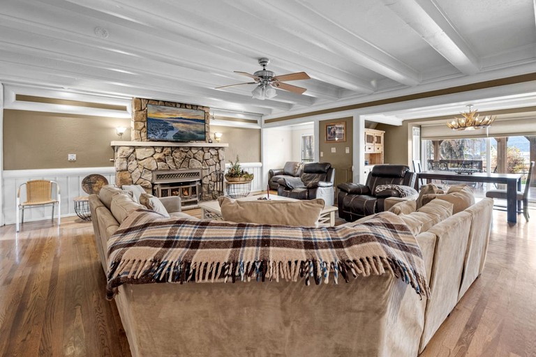 Cabins (United States of America, Big Bear Lake, California)