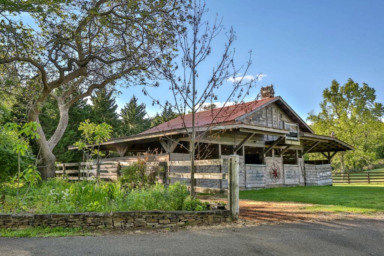 Log Cabins (United States of America, Gilmer County, Georgia)