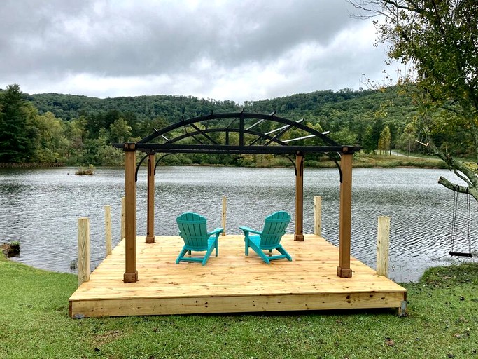Log Cabins (United States of America, Gilmer County, Georgia)