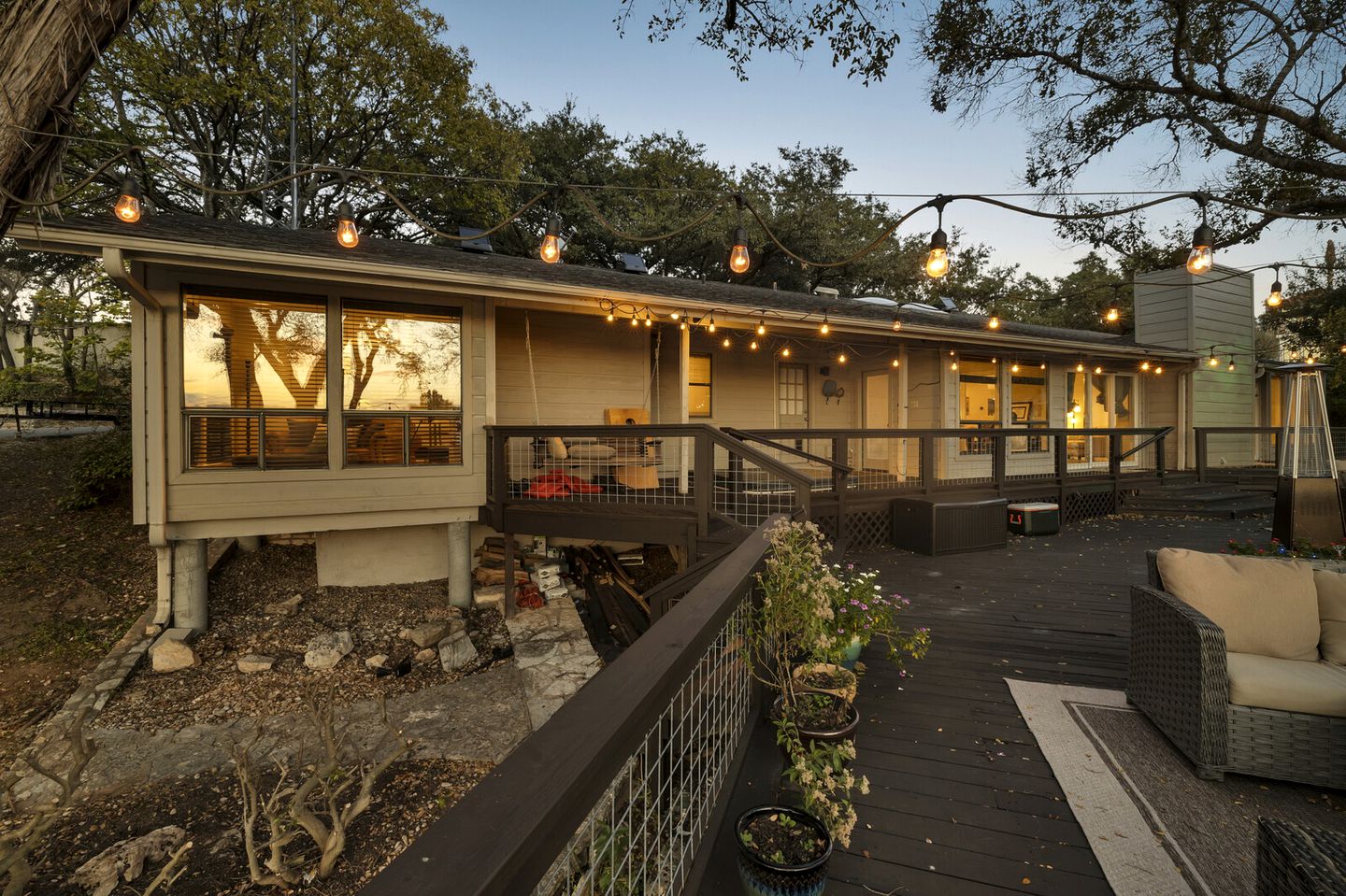 Fascinating Lakefront Vacation Rental with Fireplace in Austin, Texas