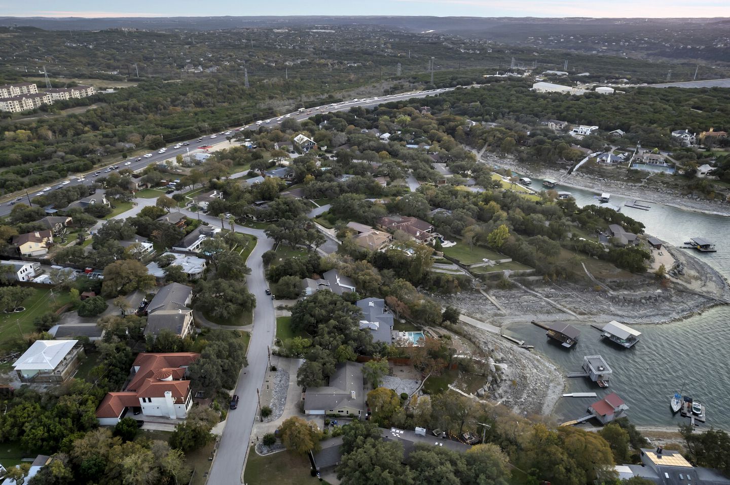 Fascinating Lakefront Vacation Rental with Fireplace in Austin, Texas