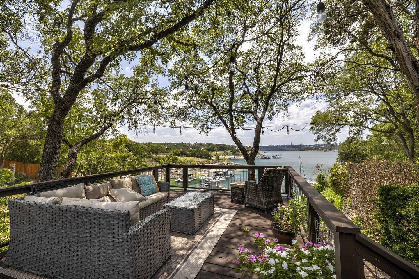 Fascinating Lakefront Vacation Rental with Fireplace in Austin, Texas