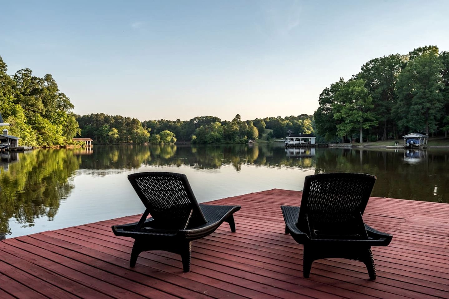 Glorious Wooden Cabin with Stunning Lake Views in Rougemont, North Carolina
