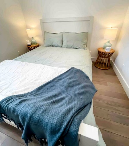 Vacation Rentals (Canada, Prince Edward, Ontario)