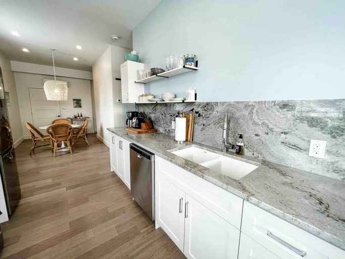 Vacation Rentals (Canada, Prince Edward, Ontario)