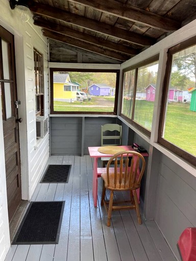 Cottages (United States of America, Northwood, New Hampshire)