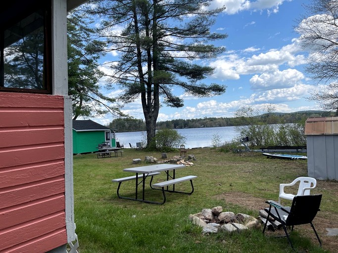 Cottages (United States of America, Northwood, New Hampshire)
