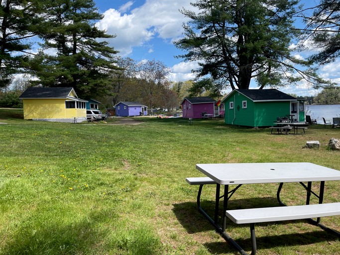 Cottages (United States of America, Northwood, New Hampshire)