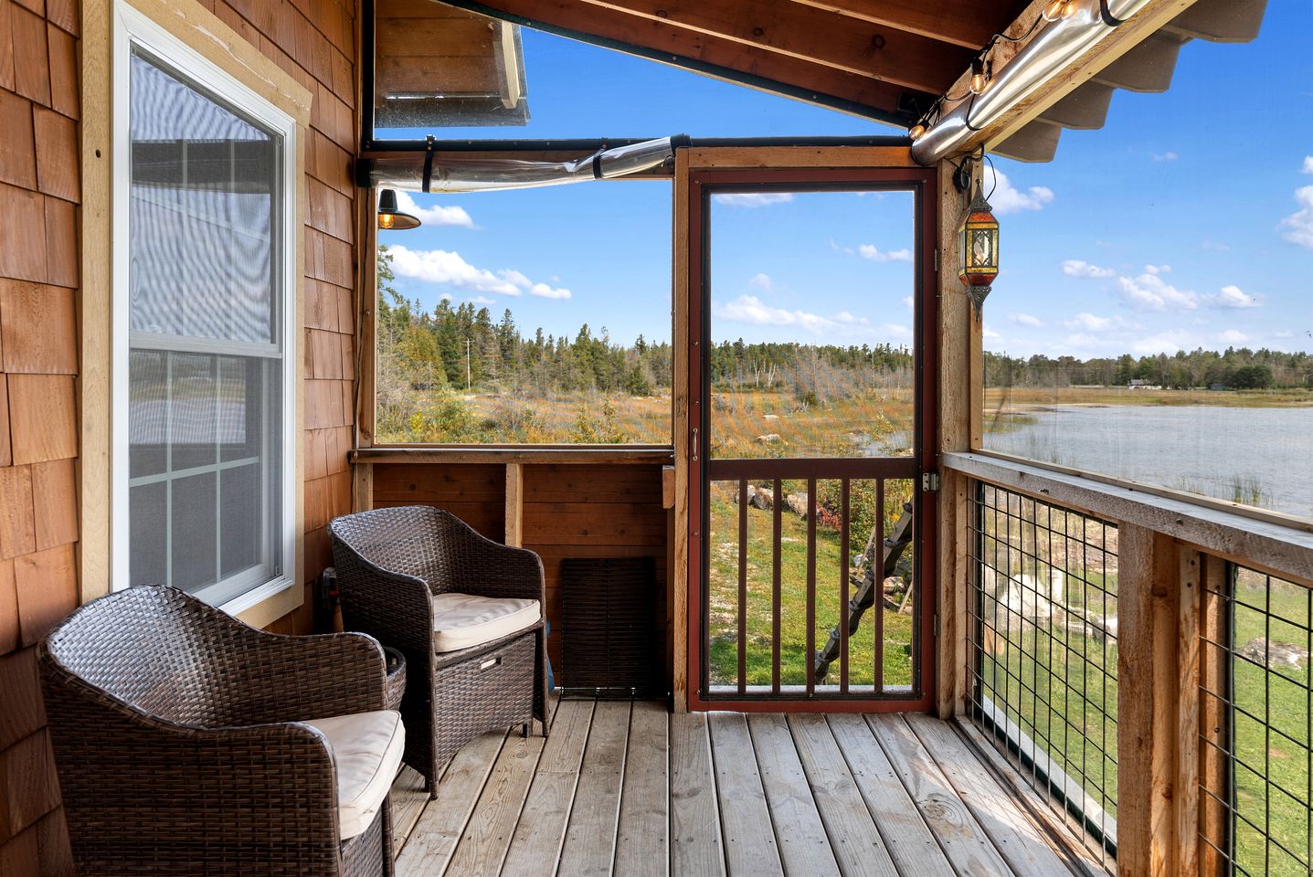 Lakefront Secluded Cabin with Fireplace in Cedarville, Michigan