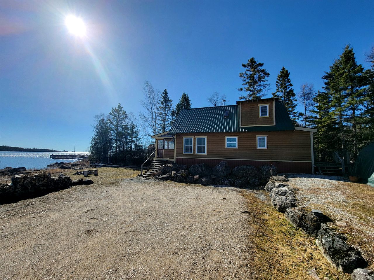 Lakefront Secluded Cabin with Fireplace in Cedarville, Michigan