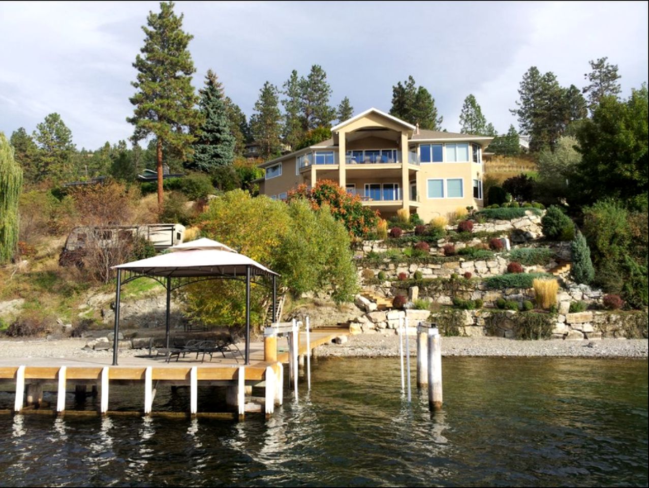 Bright and Spacious Lakefront Rental with a Private Gazebo and Dock at Kelowna, Canada