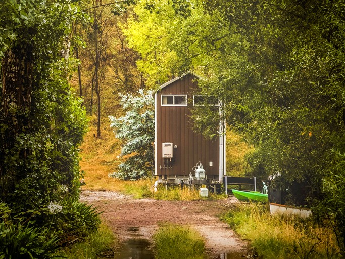 Tiny Houses (Australia, Flowerdale, Victoria)
