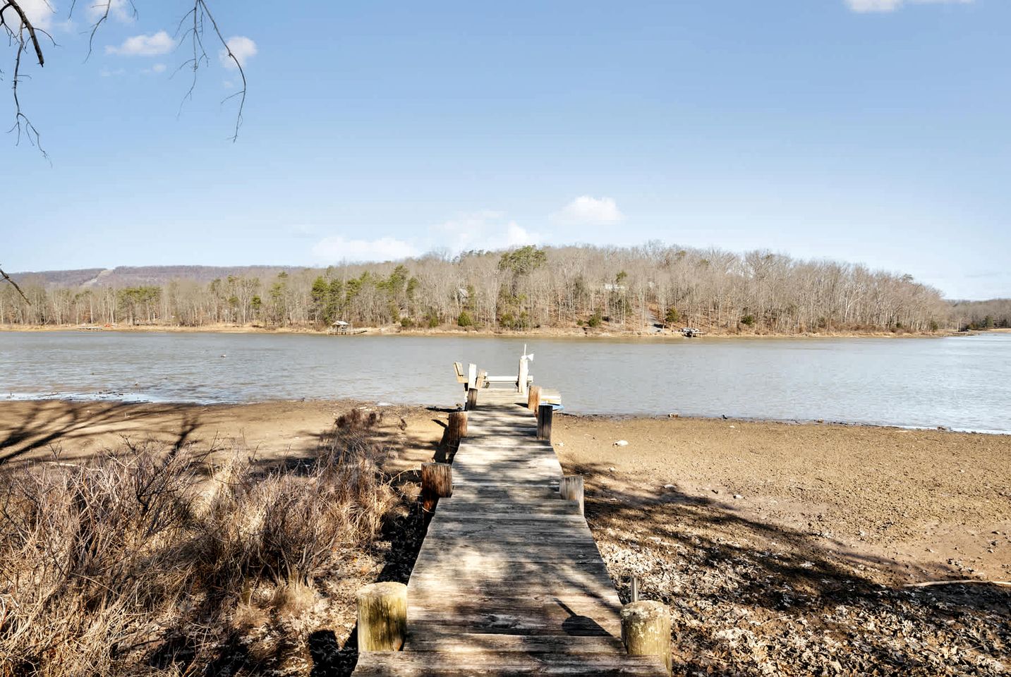 Lustrous Lakefront Cabin Oasis near Lake Ferndale in West Virginia