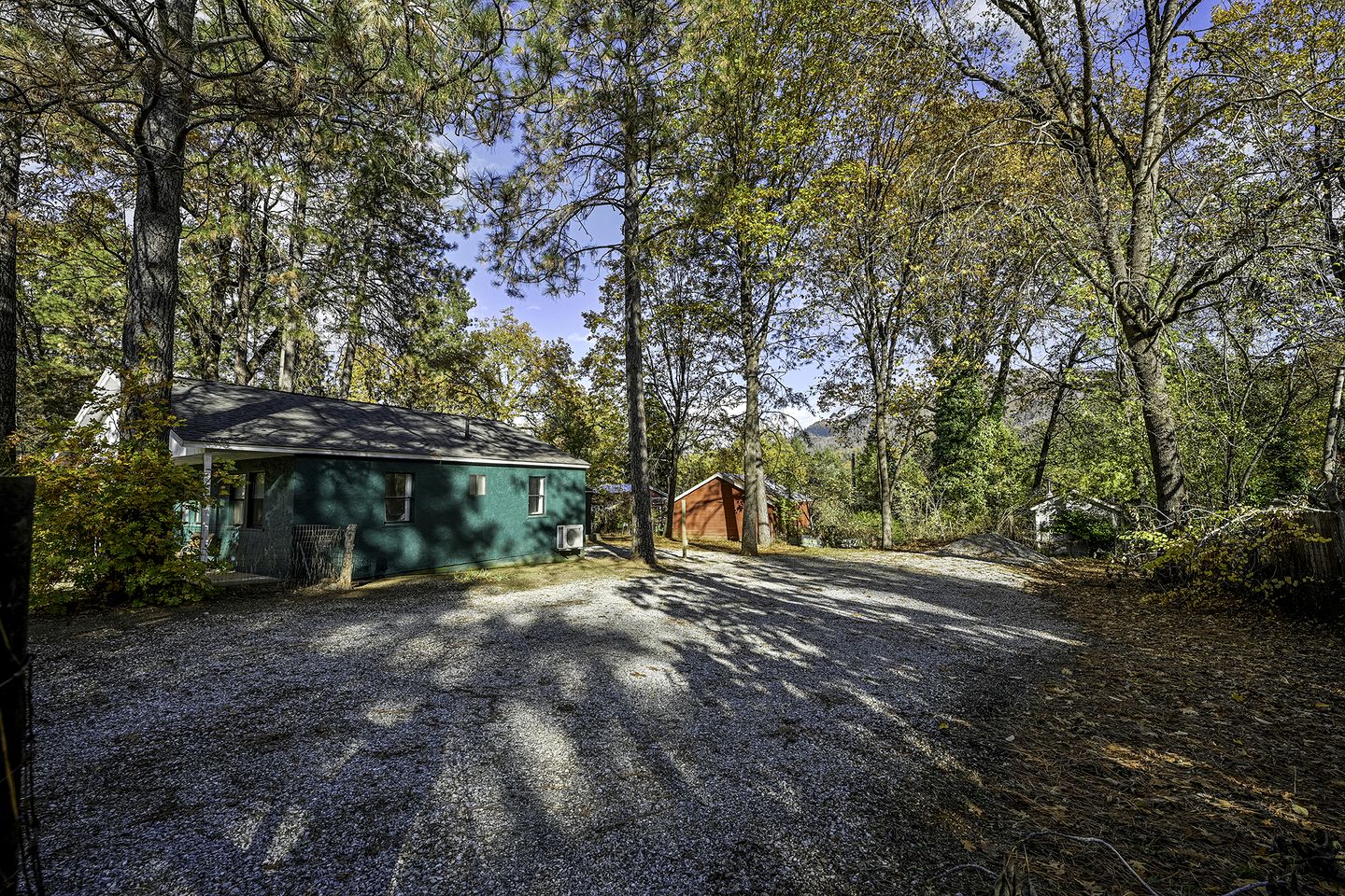 Impressive Cabin Surrounded by Trees in Lakehead, California