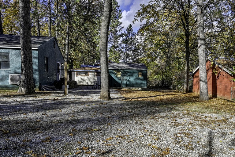 Cabins (United States of America, Lakehead, California)