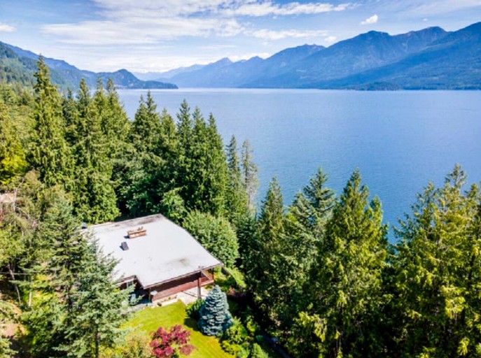 Vacation Rentals (Canada, --, --)