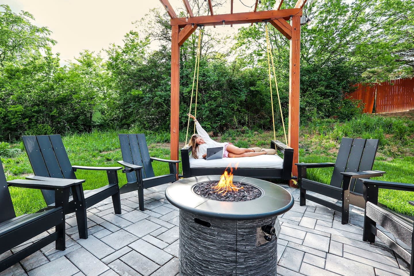 Lakeside Bliss – Spacious 4BR A-Frame Retreat in Sevierville, TN
