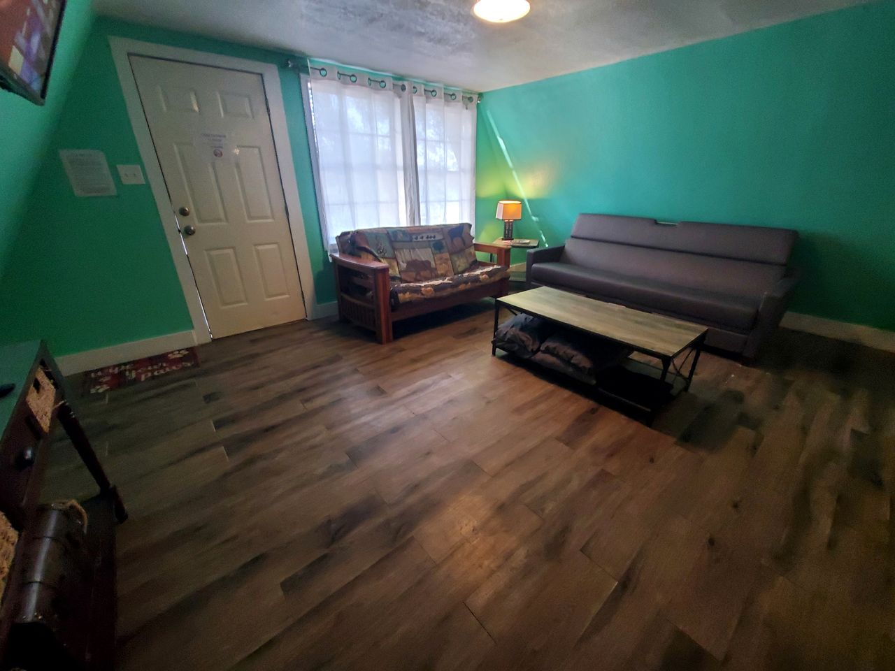 Cozy Lakeside Cabin with Private Dock & Resort Access Near Lake Cisco, Cisco, TX