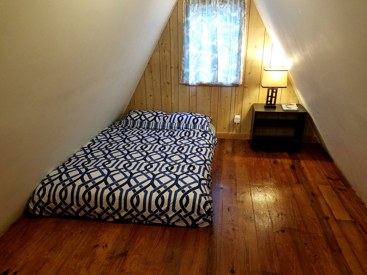 Cozy Lakeside Cabin with Private Dock & Resort Access Near Lake Cisco, Cisco, TX