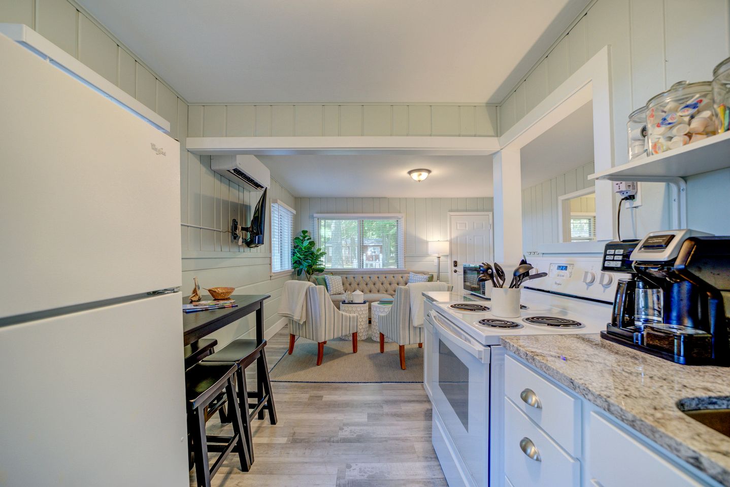 Lakeside Cabin Rental with Beach Access and Fire-Pit for Relaxing Getaways to Lake Michigan