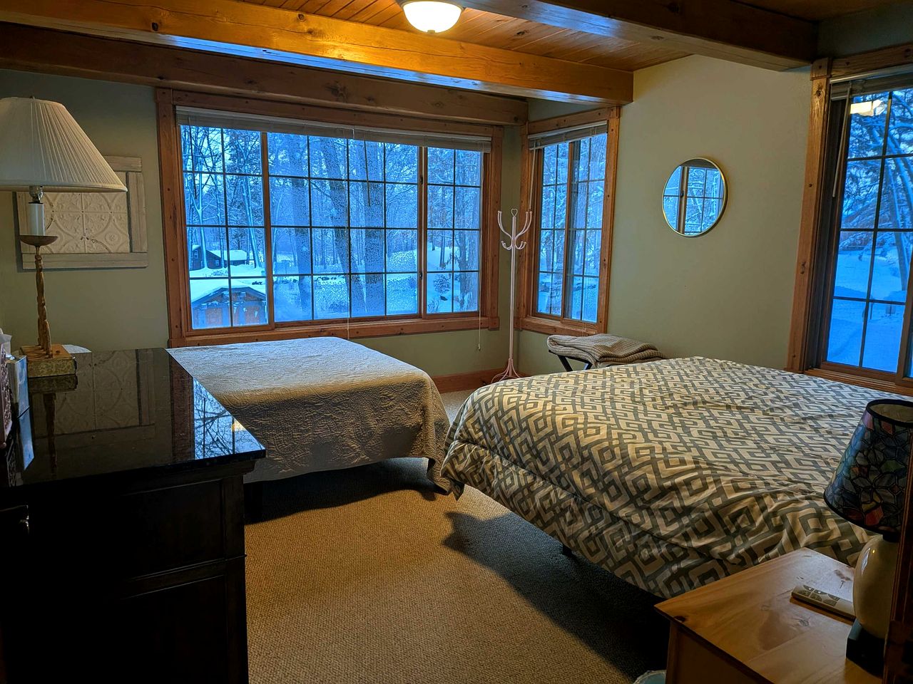 Incredible Lakeside Cabin Rental Situated near Walker Bay in Minnesota