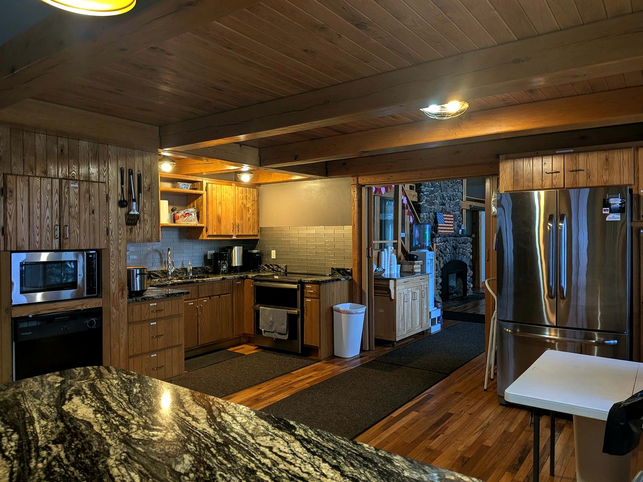 Incredible Lakeside Cabin Rental Situated near Walker Bay in Minnesota