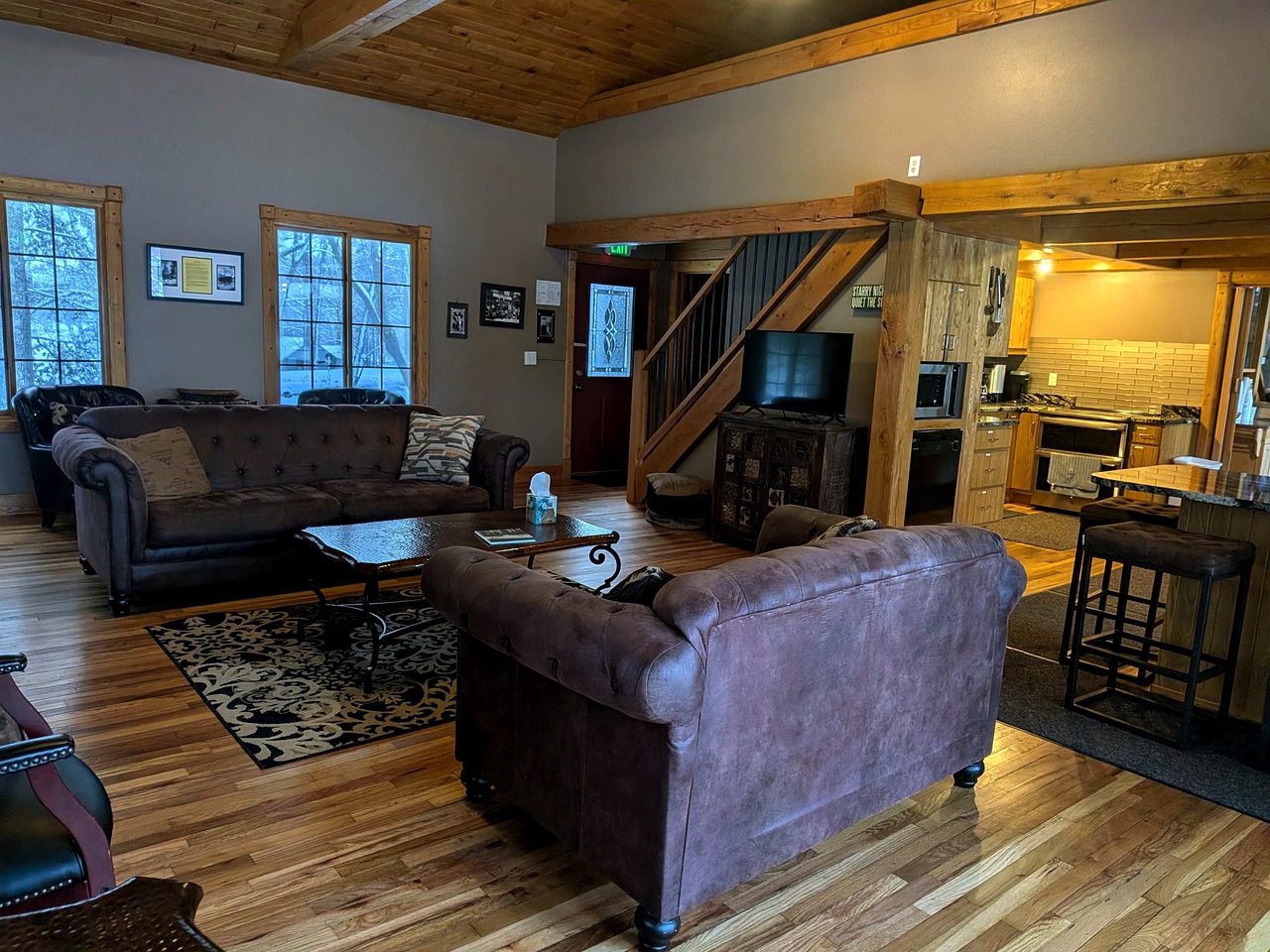 Incredible Lakeside Cabin Rental Situated near Walker Bay in Minnesota