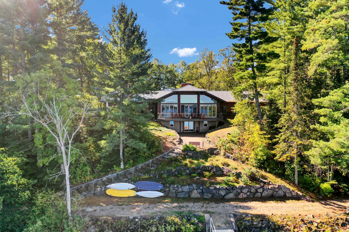 Incredible Lakeside Cabin Rental Situated near Walker Bay in Minnesota