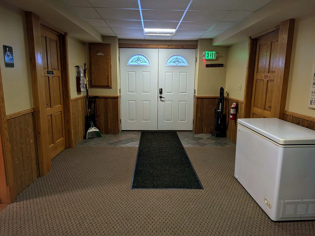 Incredible Lakeside Cabin Rental Situated near Walker Bay in Minnesota