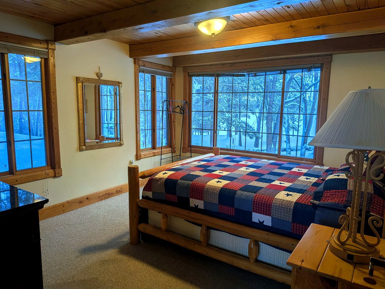 Incredible Lakeside Cabin Rental Situated near Walker Bay in Minnesota