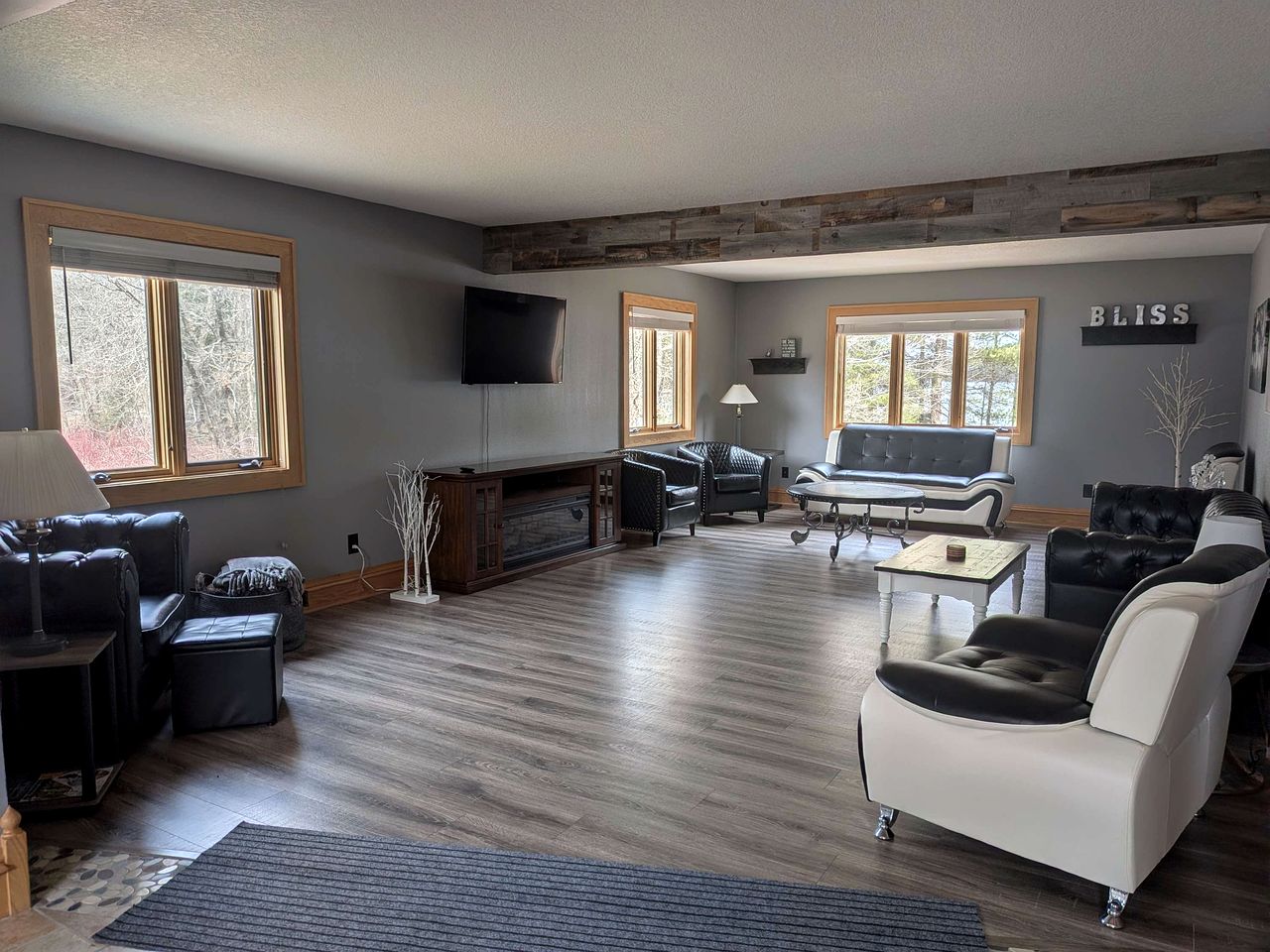 Spacious Lakeside Cottage with Wheelchair Access near Walker, Minnesota