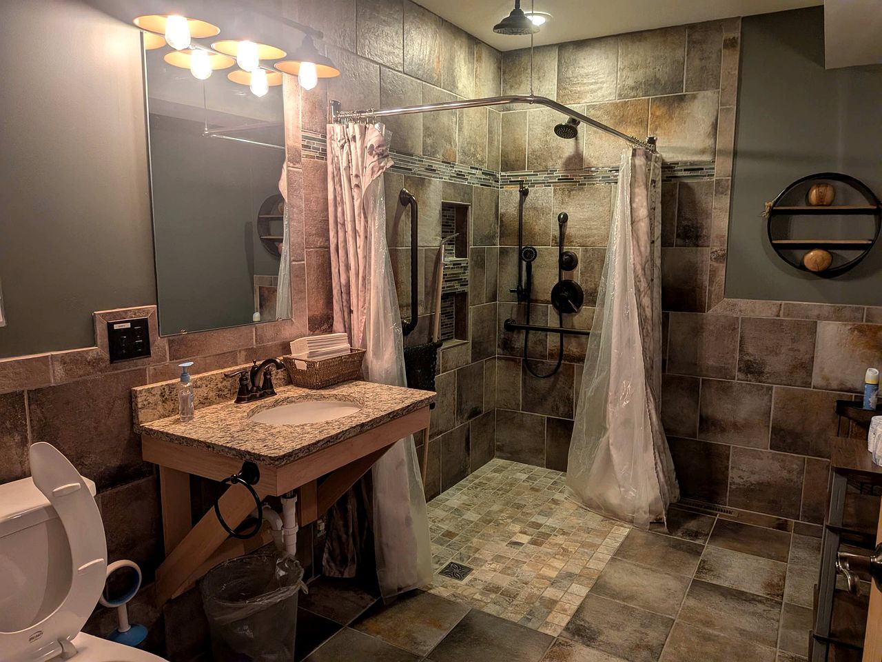 Spacious Lakeside Cottage with Wheelchair Access near Walker, Minnesota