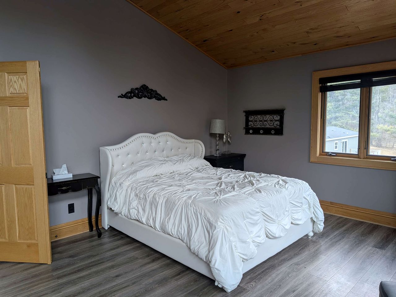 Spacious Lakeside Cottage with Wheelchair Access near Walker, Minnesota