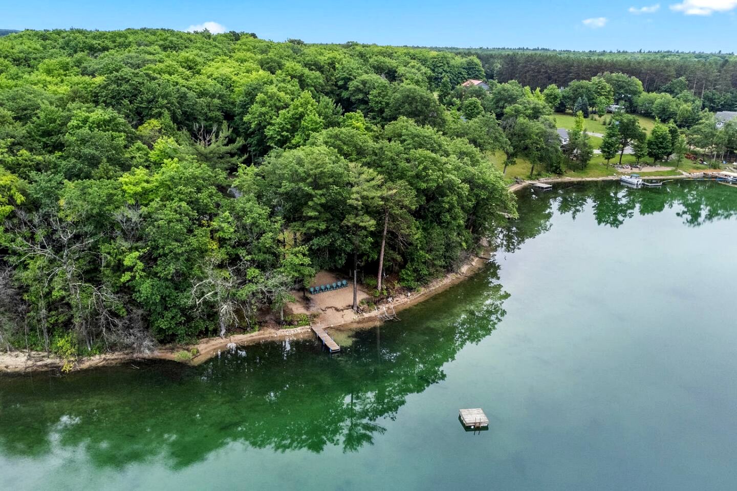 Pet Friendly Lakefront Cottage with Hot-tub in Johannesburg, Michigan