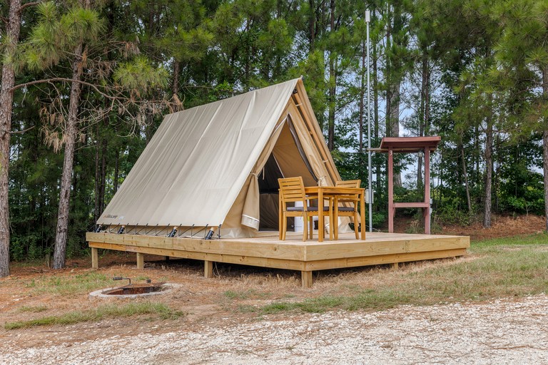A-Frames (United States of America, Onalaska, Texas)