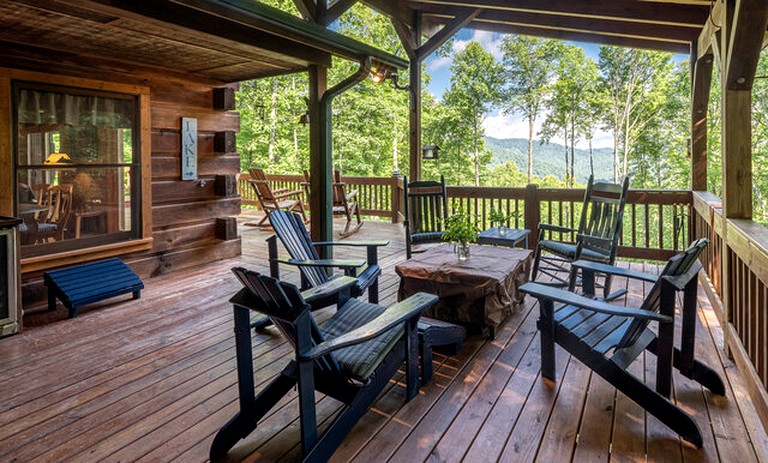 Cabins (United States of America, Topton, North Carolina)