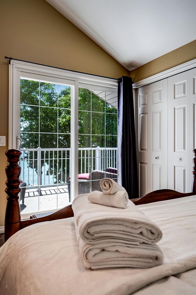 Lakeside Vacation Rental on Lake Erie for a Unique Escape in Leamington, Ontario