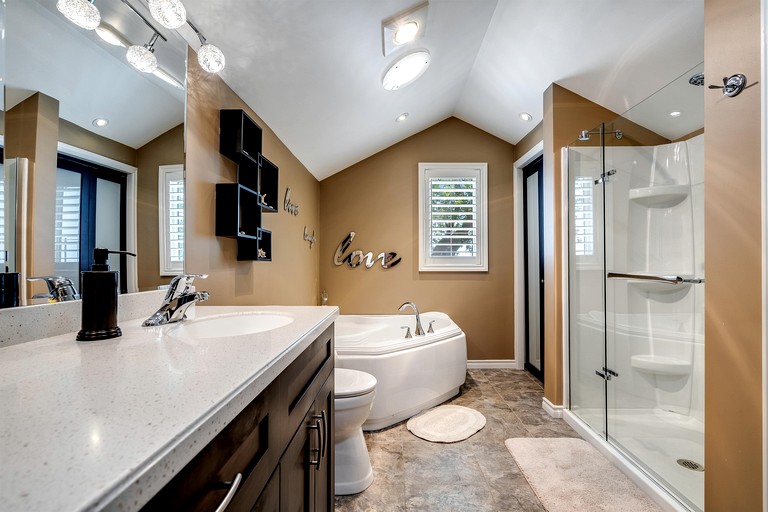 Vacation Rentals (Canada, Leamington, Ontario)