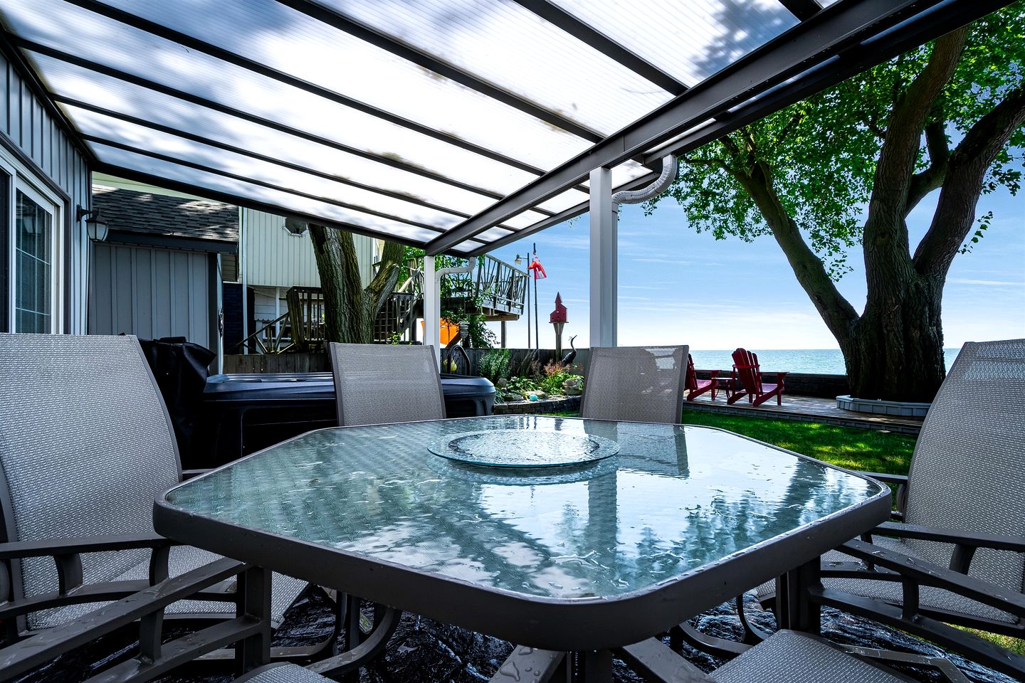 Lakeside Vacation Rental on Lake Erie for a Unique Escape in Leamington, Ontario