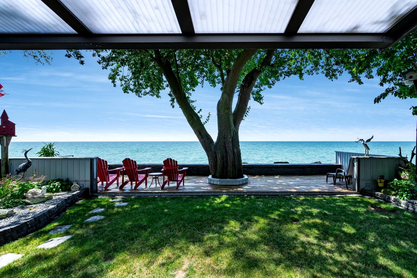 Lakeside Vacation Rental on Lake Erie for a Unique Escape in Leamington, Ontario