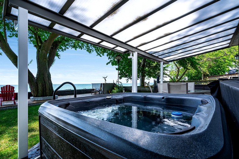 Vacation Rentals (Canada, Leamington, Ontario)