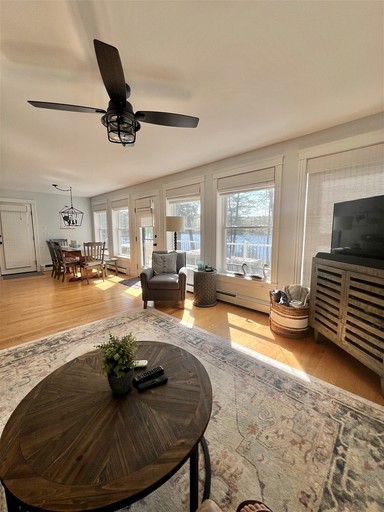 Cottages (United States of America, Naples, Maine)